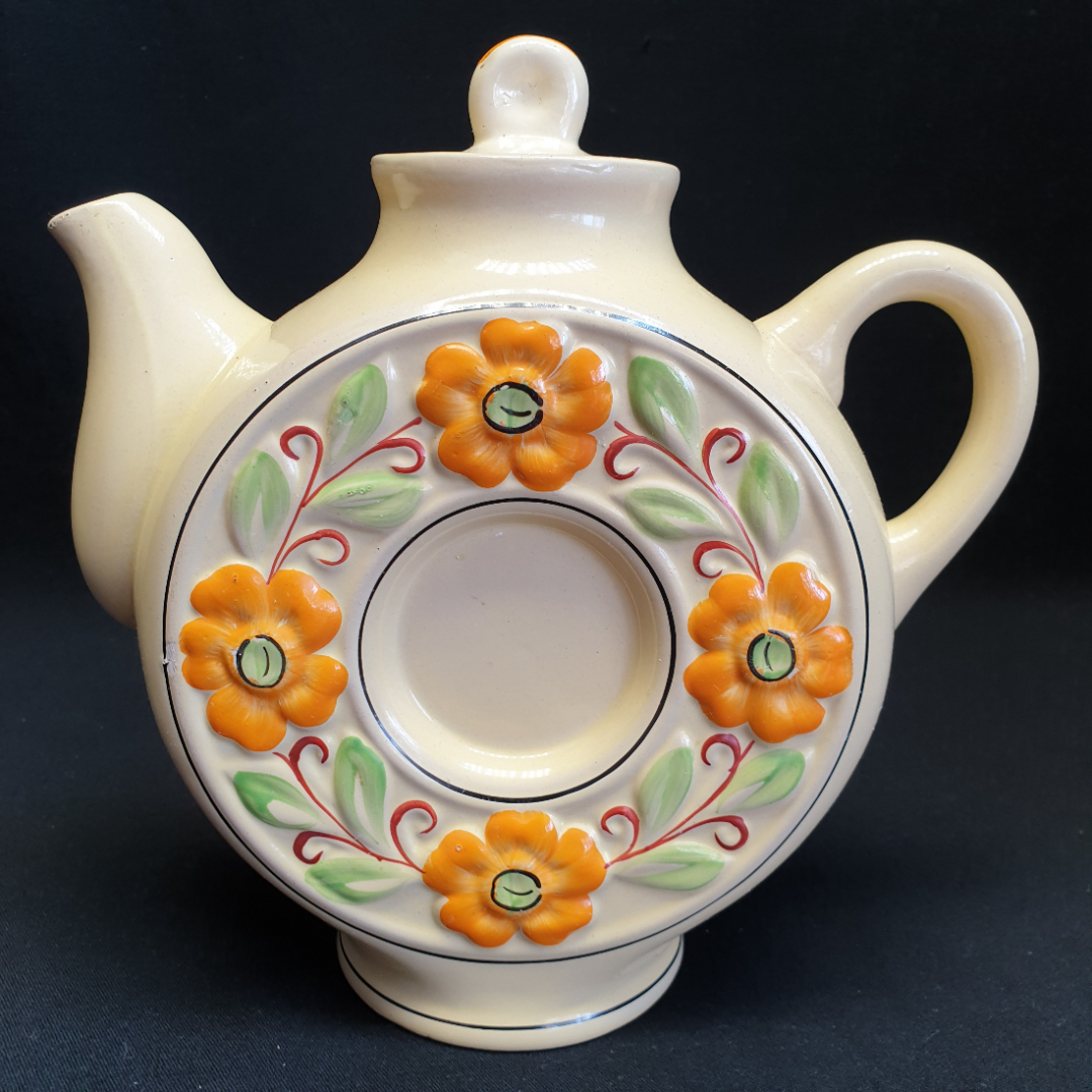 Чайник керамический с цветочным орнаментом  . Картинка 1